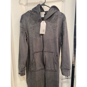 NWT Softies Snuggle Jumper size Medium, color charcoal